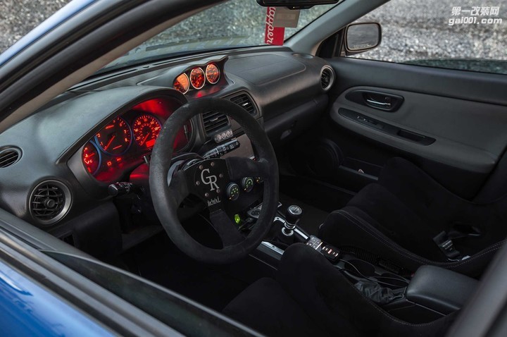 2007-subaru-wrx-grip-royal-steering-wheel.jpg