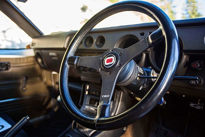 1974-toyota-starlet-trd-steering-wheel.jpg