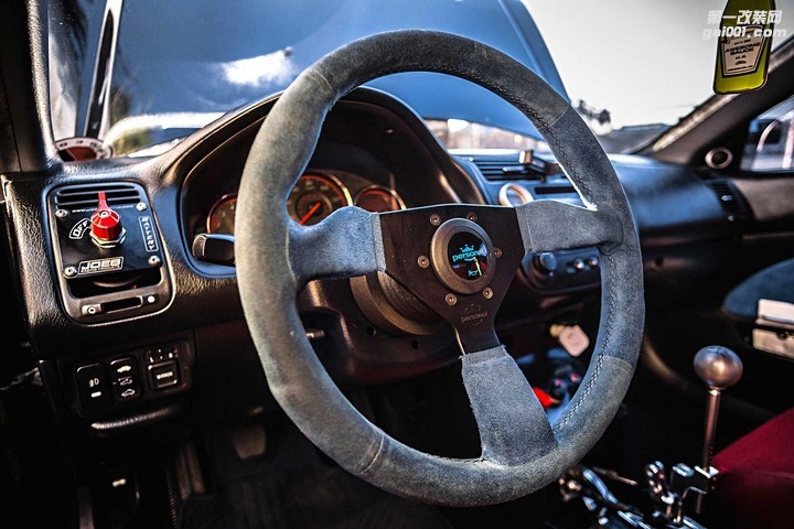 2004-honda-civic-ex-personal-suede-steering-wheel.jpg