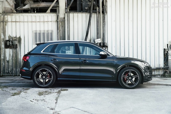 audi-sq5-and-s5-cabriolet-tuned-by-abt-make-425-hp_5.jpg