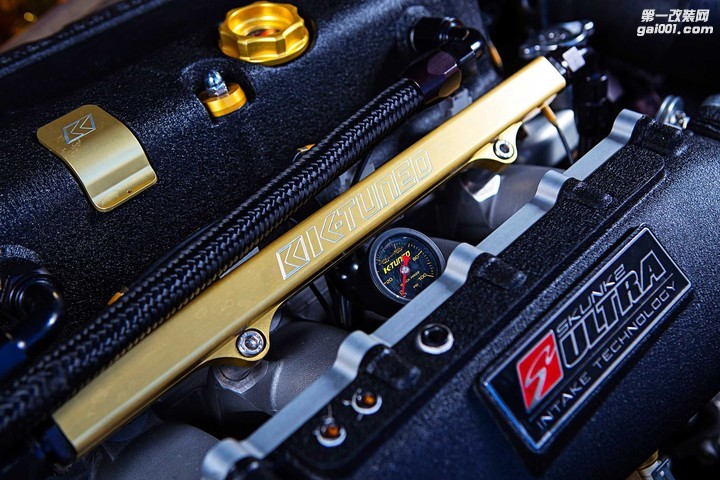 1997-honda-civic-k-tuned-fuel-rail.jpg