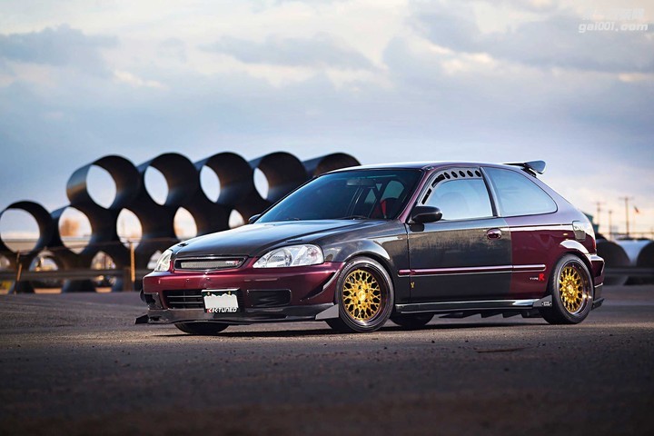 1997-honda-civic-seibon-carbon-fiber-doors.jpg