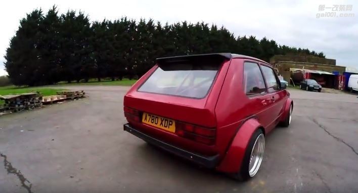 v8-powered-volkswagen-golf-mk-i-with-rwd-conversion-is-a-tiny-sleeper_4.jpg