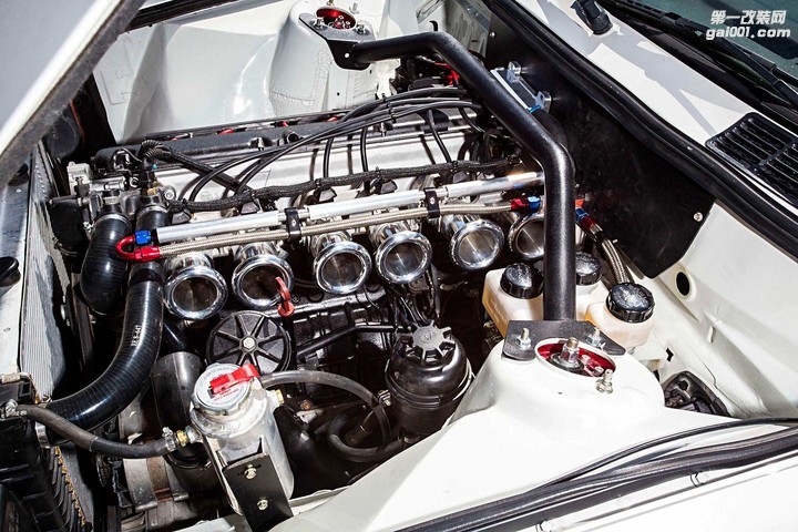 1989-bmw-325is-borla-dcoe-type-throttle-bodies.jpg