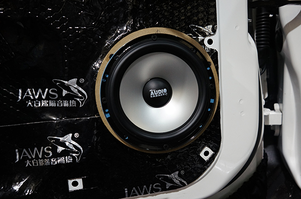 重庆-福克斯全车大白鲨隔音降噪+音响改装音乐系统