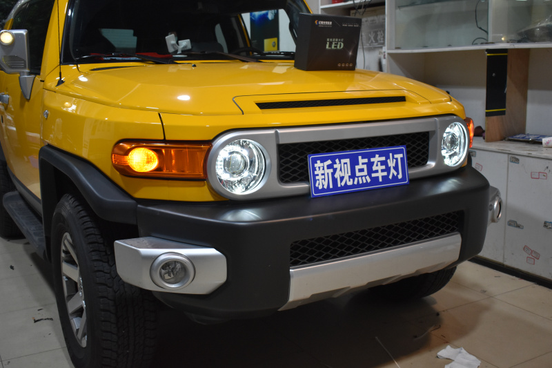 重庆地区丰田FJ原车卤素大灯升级亿耀led透镜 亮度提升5倍