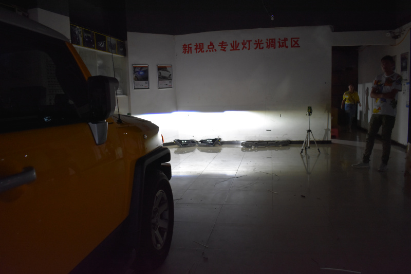 重庆地区丰田FJ原车卤素大灯升级亿耀led透镜 亮度提升5倍
