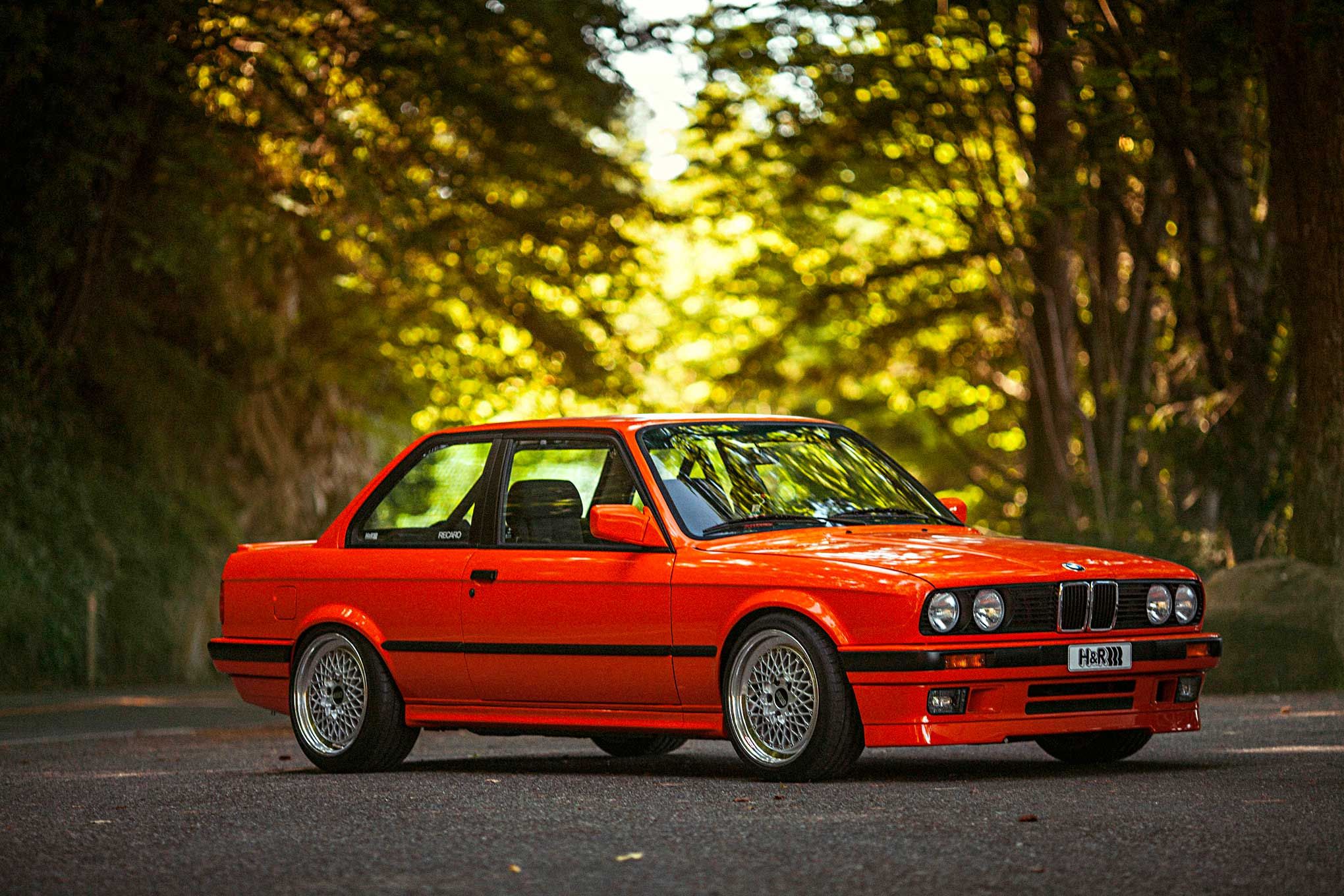 1991-bmw-318is-passenger-side-front-view.jpg