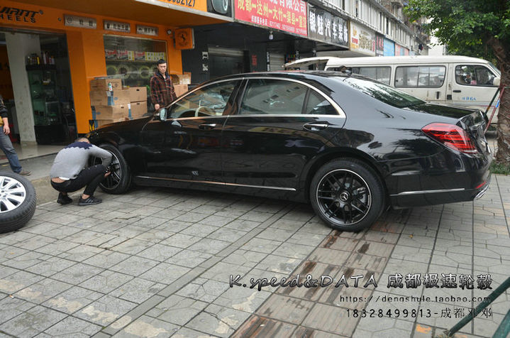 奔驰S320  升级19寸 定制锻造轮毂装车 (13).JPG