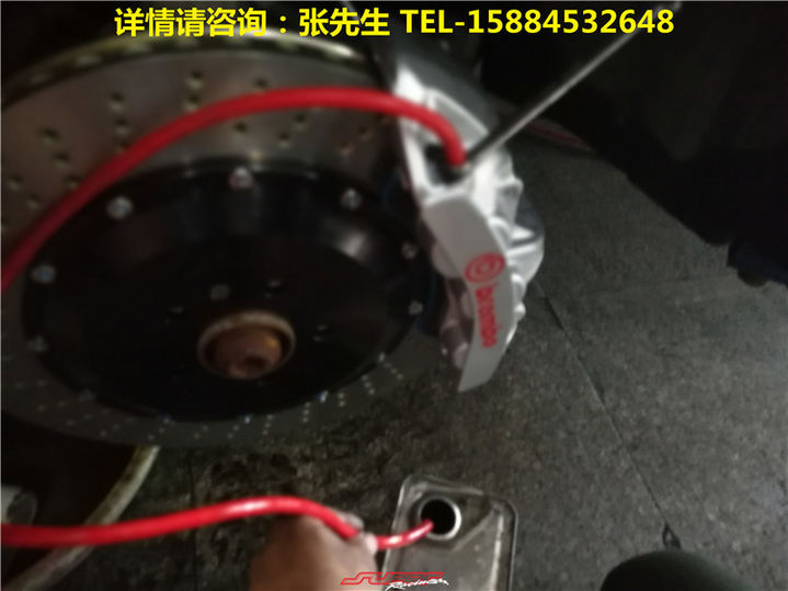 成都 奥迪Q5-3.0T 改装BREMBO GT6大六卡钳鲍鱼 及SUPE R 后加大.....