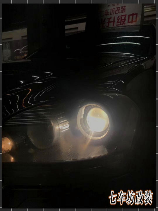 光芒如昼 常州七车坊奔驰ML350汽车大灯改装超级海拉5透镜