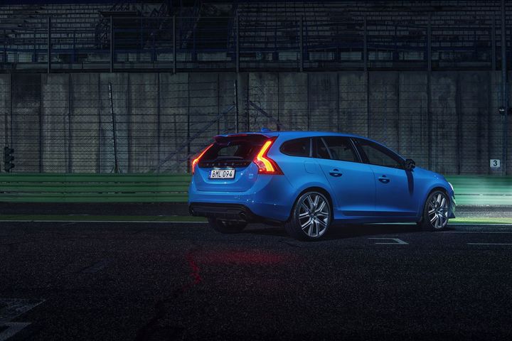 volvo-v60-polestar-rear-three-quarter-02.jpg