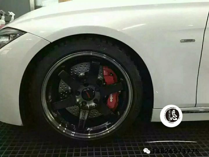 宝马328LI升级Brembo 18Z 前六后四