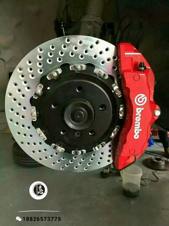 宝马328LI升级Brembo 18Z 前六后四