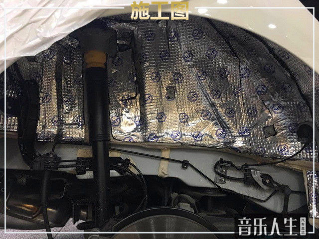 彻底隔绝噪声 南京音乐人生奔驰B200汽车隔音改装俄罗斯STP