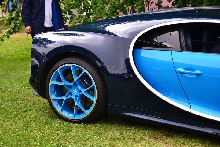 bugatti-chiron-rear-three-quarter-detail-goodwood.jpg