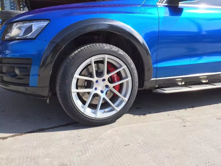 奥迪Q5刹车升级高性能竞技赛道猛货意大利Brembo GT6改装案例