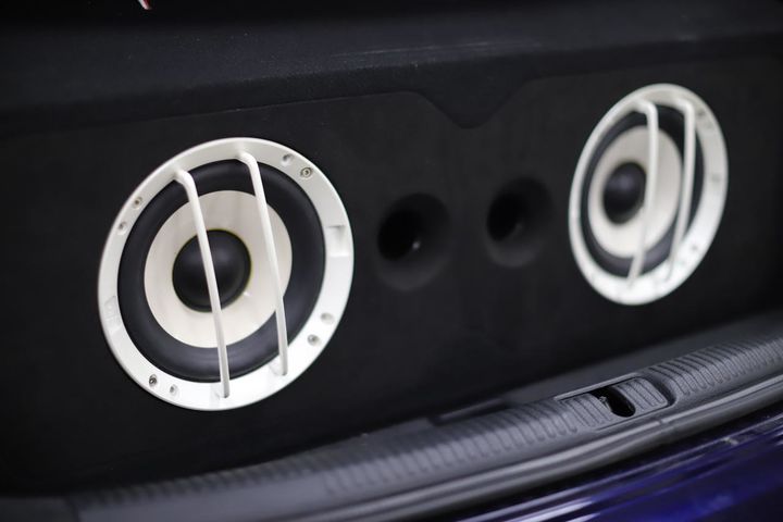 奥迪S3 音响改装日本必伟系统 体验高保真高还原音色