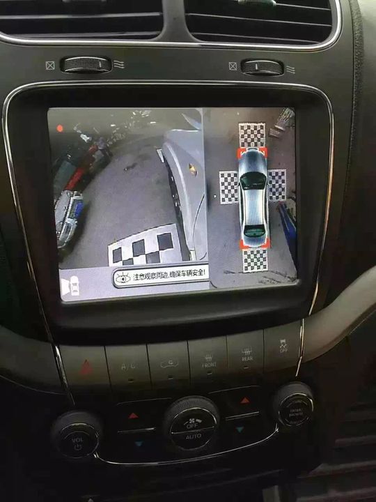 道奇酷威改装360度全景行车记录仪