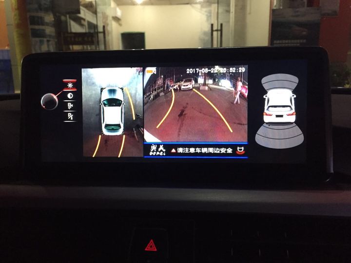 宝马4系改装安卓大屏导航倒车影像原厂前雷达
