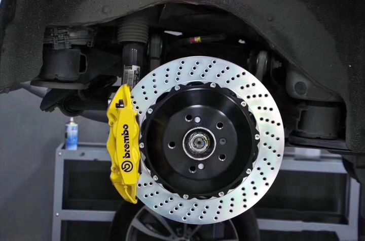 宝马BMW X6刹车改装升级Brembo GT前6后4刹车套装