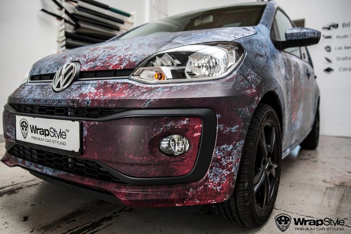 vw-up-rust-wrap-and-sexy-photo-shoot-are-confusing_1.jpg