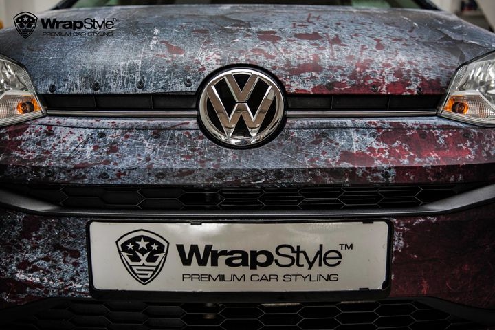 vw-up-rust-wrap-and-sexy-photo-shoot-are-confusing_3.jpg