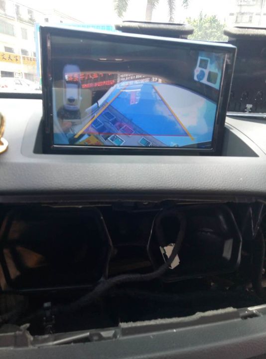 奥迪Q3改装8.8寸大屏导航倒车影像
