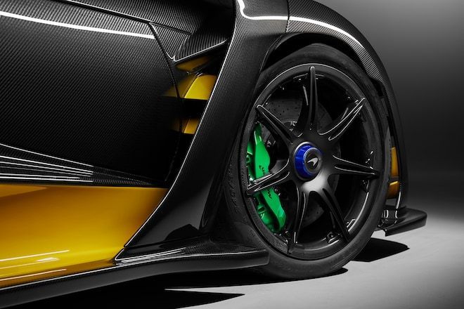 碳纤维主题迈凯伦塞纳推出碳纤维改装车身展示