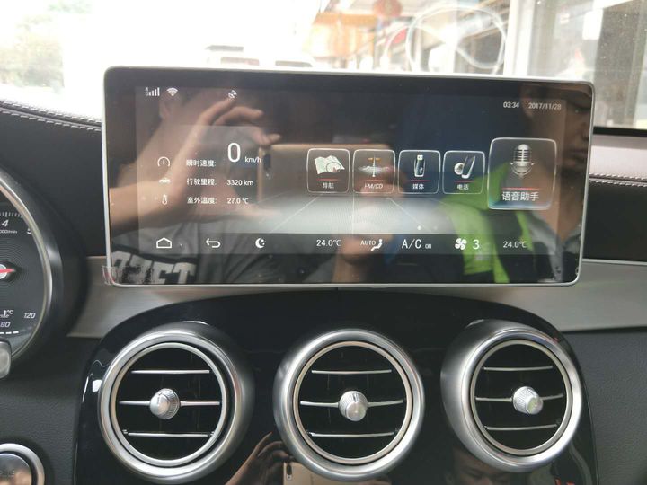 奔驰C200L改装安卓大屏导航360度全景行车记录仪