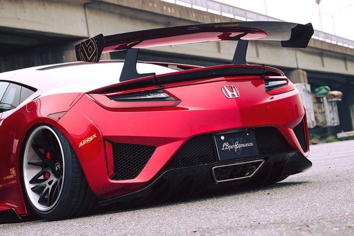 liberty-walk-shows-new-acura-nsx-body-kit-and-it-has-no-fender-flares_2.jpg