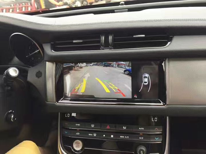 捷豹XFL改装安卓大屏导航倒车影像摄像头
