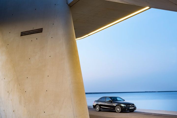 2019款奔驰AMG C43轿车首次亮相
