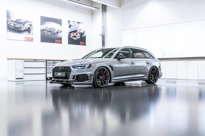 ABT_Audi_RS4-R_front_2.jpg