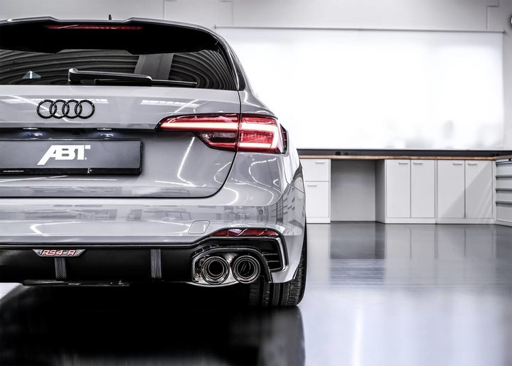 ABT_Audi_RS4-R_rear_detail.jpg