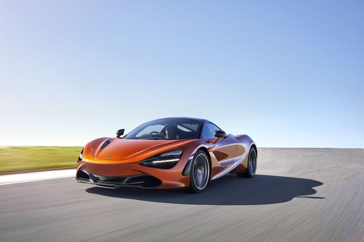 mclaren-720s-wrap-brings-a-racecar-makeover_22.jpg