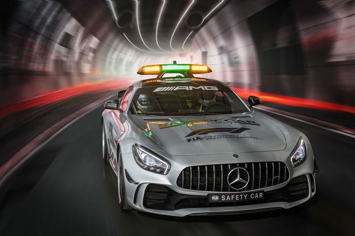 mercedes-amg-official-fia-f1-safety-car-019.jpg