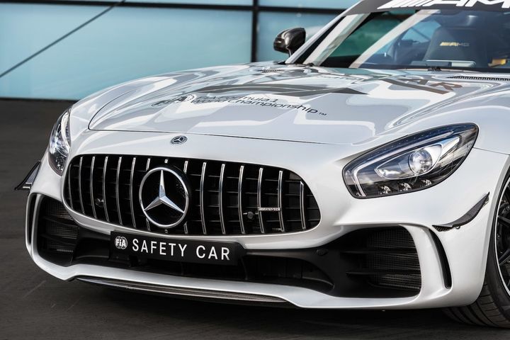 mercedes-amg-official-fia-f1-safety-car-079.jpg