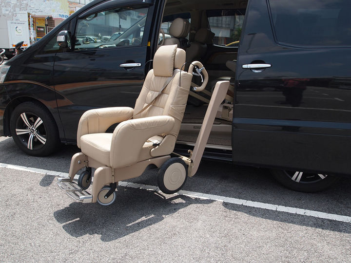奔驰威霆福祉车座椅改装，老年人残疾人汽车座椅