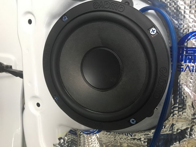 7 AWAVE AC650中低音喇叭安装近照.jpg