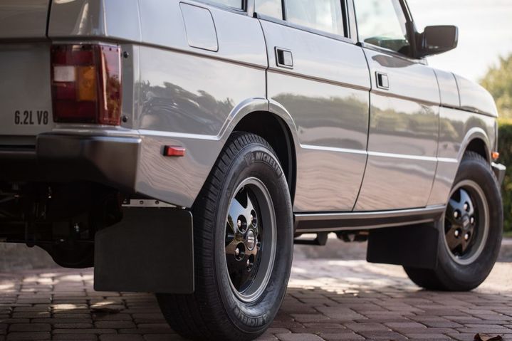 EDC-Range-Rover-Classic-rear.jpg