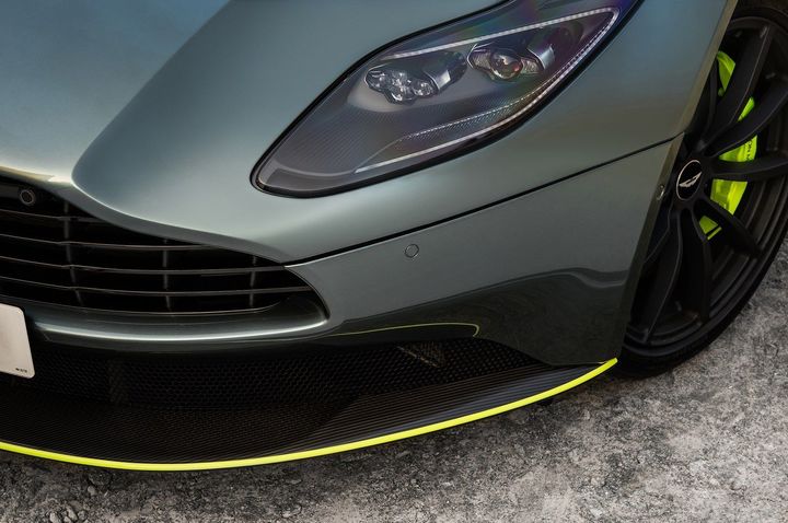 2019-aston-martin-db11-amr-signature-edition-headlight.jpg