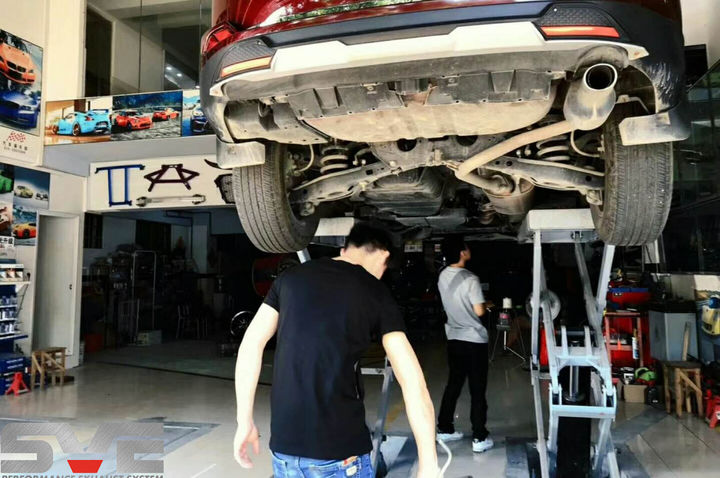 丰田荣放RAV4升级中尾段四出可变阀门排气搭配碳纤嘴
