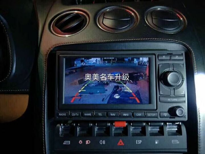 深圳奥美名车升级兰博基尼改装高清倒车影像