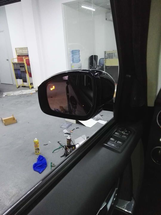 深圳路虎发现4改装盲点监测系统+360全景行车记录仪