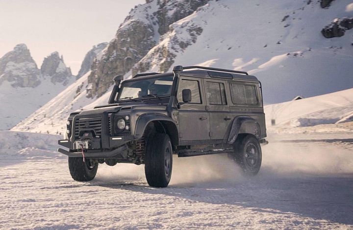 Ares-Design-Land-Rover-off-road.jpg