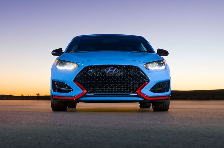 2019-hyundai-veloster-n-front-view-lights-on.jpg