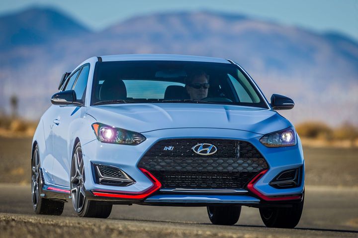 2019-hyundai-veloster-n-front-view-motion-lights-on.jpg
