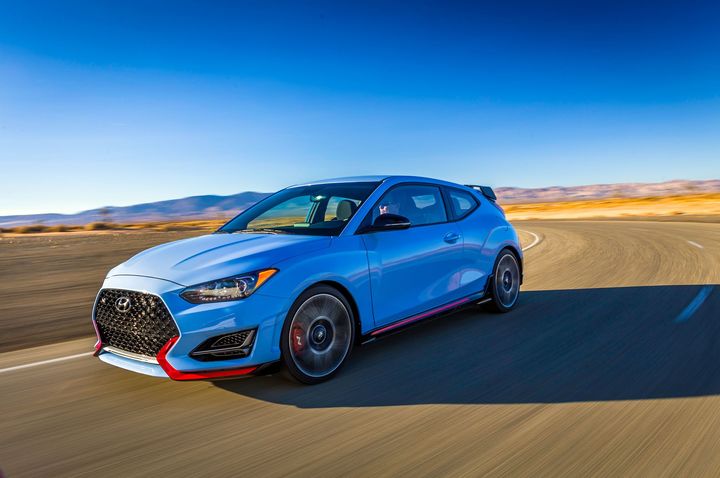 2019-hyundai-veloster-n-in-motion-with-curve.jpg