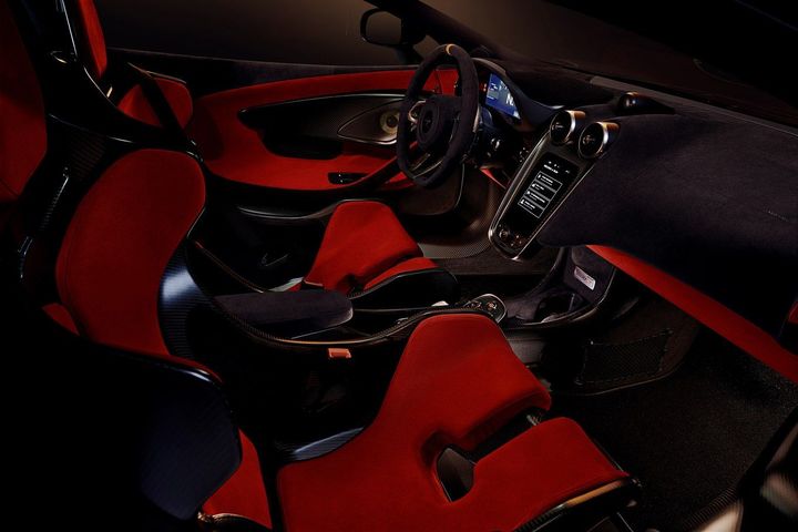 mclaren-600lt-interior.jpg